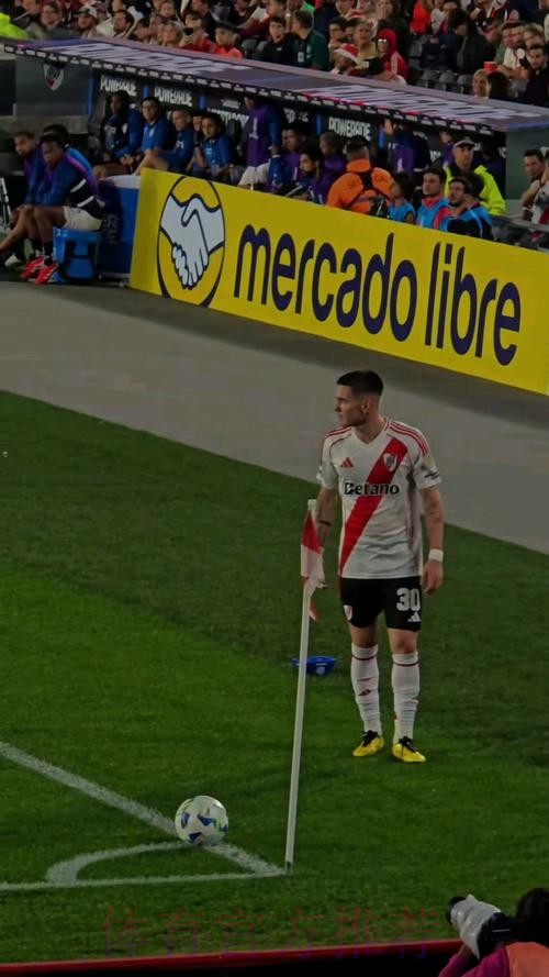 皇马关注16岁河床中场马斯坦托诺 或18岁时签约 皇马关注16岁河床中场马斯坦托诺 或18岁时签约