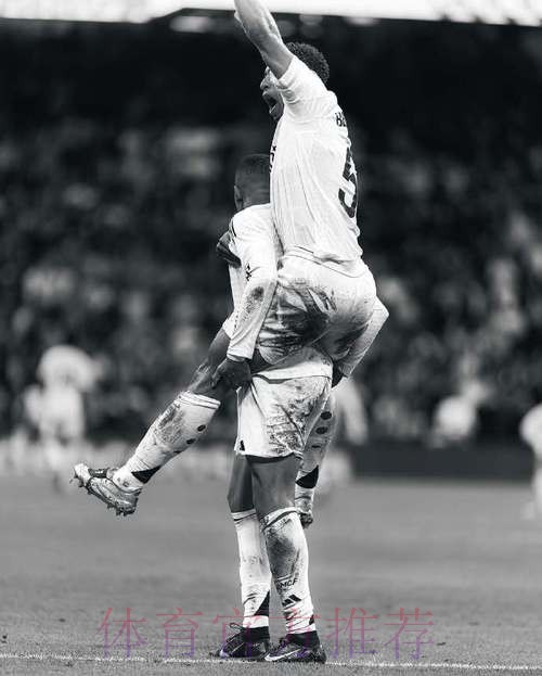 皇马曾两次在转会上击败红军 现又在争夺贝林厄姆 皇马曾两次在转会上击败红军 现又在争夺贝林厄姆